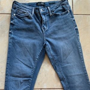 Judy Blue Tulip Hem Jeans